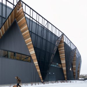 Turun palloiluhallin julkisivua