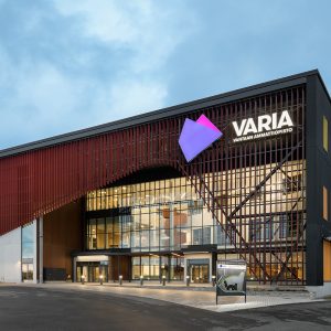 Varia Vehkalan ammattiopisto sisäänkäynti