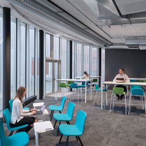 Innovaatio- ja Vierailukeskus Joki Workshop-tila